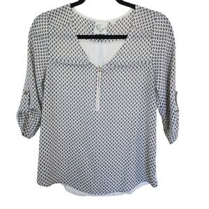 Janet Chung Women Small White Black Geometric Print Roll Tab Quarter‎ Zip Blouse